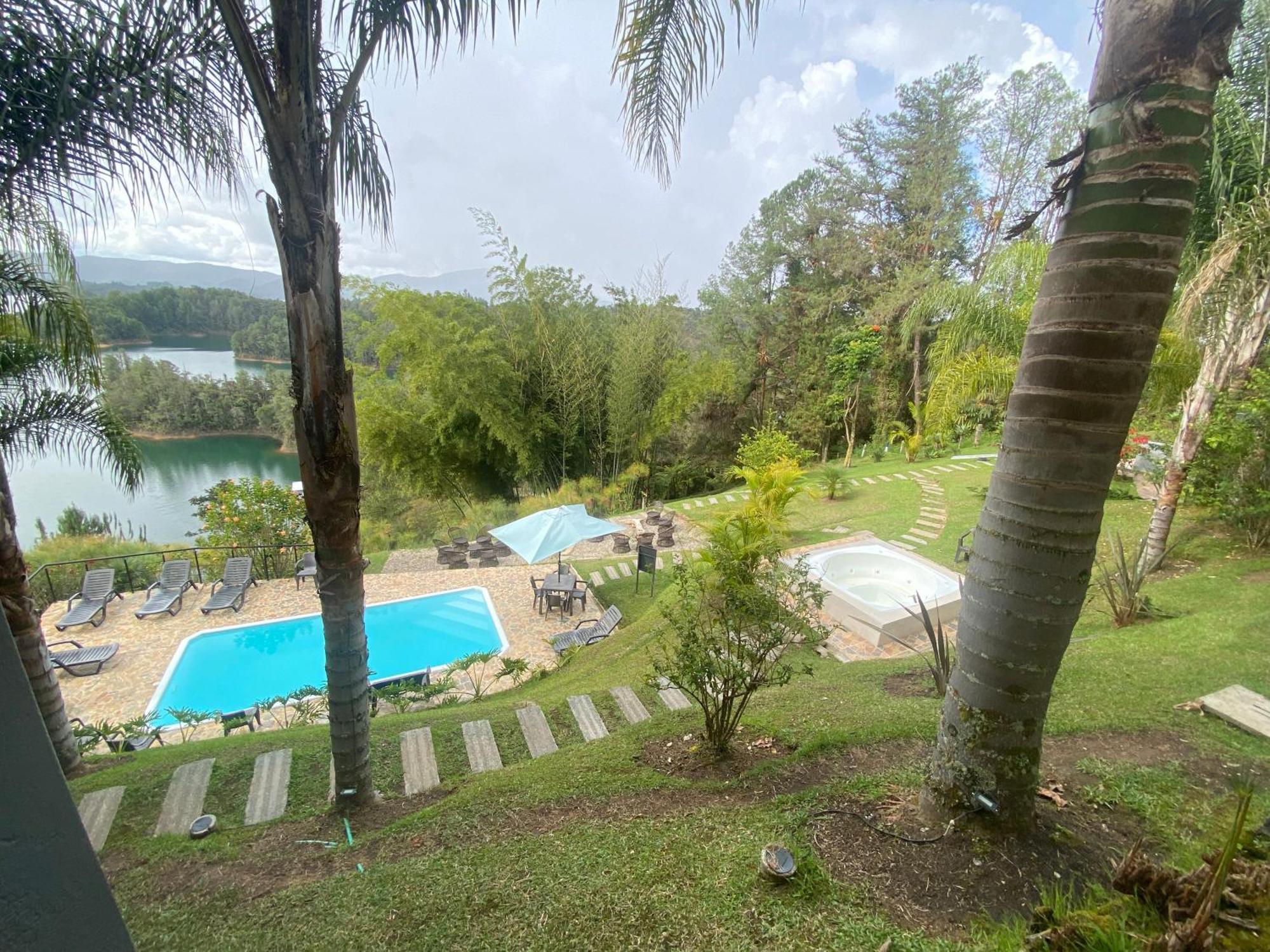 Avani Hotel Guatapé Exterior foto